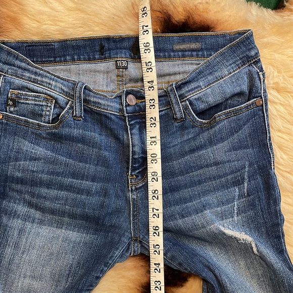 Judy Blue Jeans - Picture 7 of 7